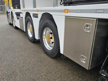 FH 540 8x4 / PALFINGER 165 TEC 7 + PJ300  / WINCH